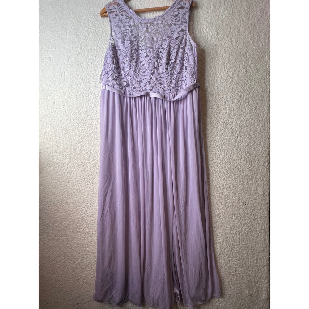Davids Bridal Lavender Lace Chiffon Maxi Bridesmaid Dress V-Back Purple Size 14